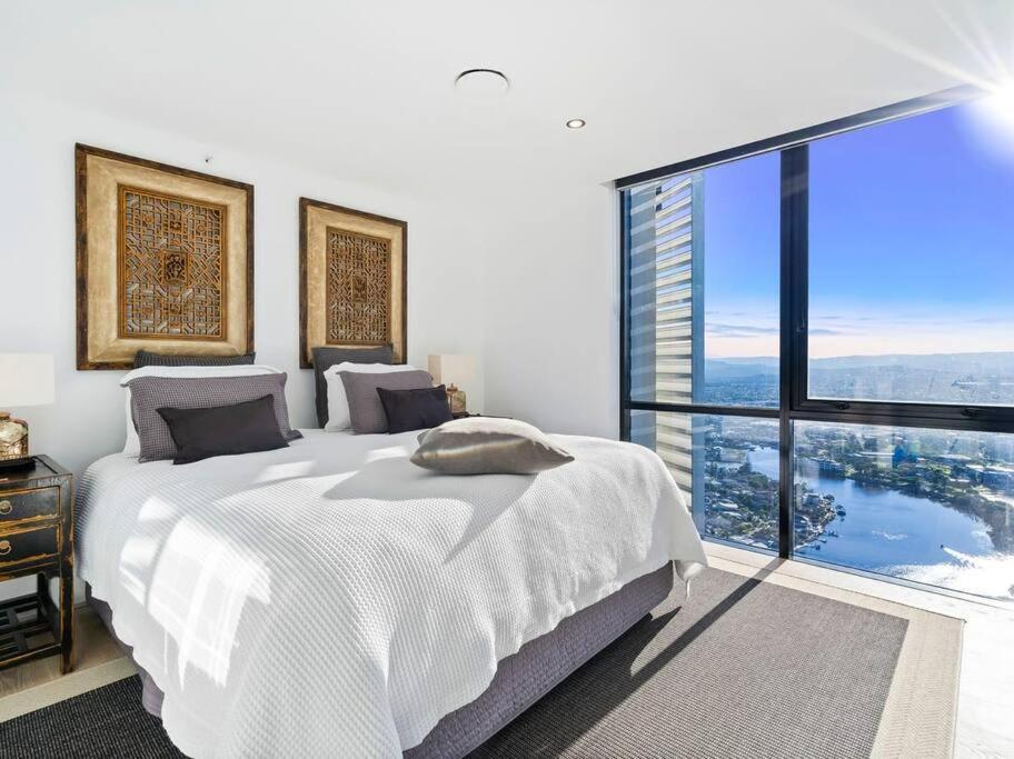 Exclusive Circle On Cavil Sub-penthouse Luxury - Hosted By Coastal Letting Apartment Gold Coast